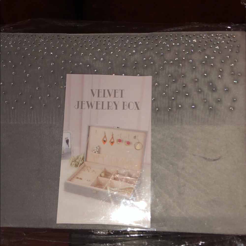 New Velvet Jewelry Box